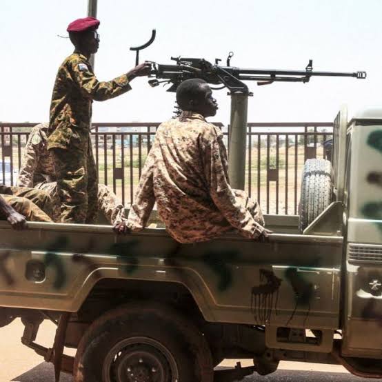 الجيش السوداني يحقق تقدمًا ميدانيًا في أم درمان وسط تصاعد التوترات الإنسانية